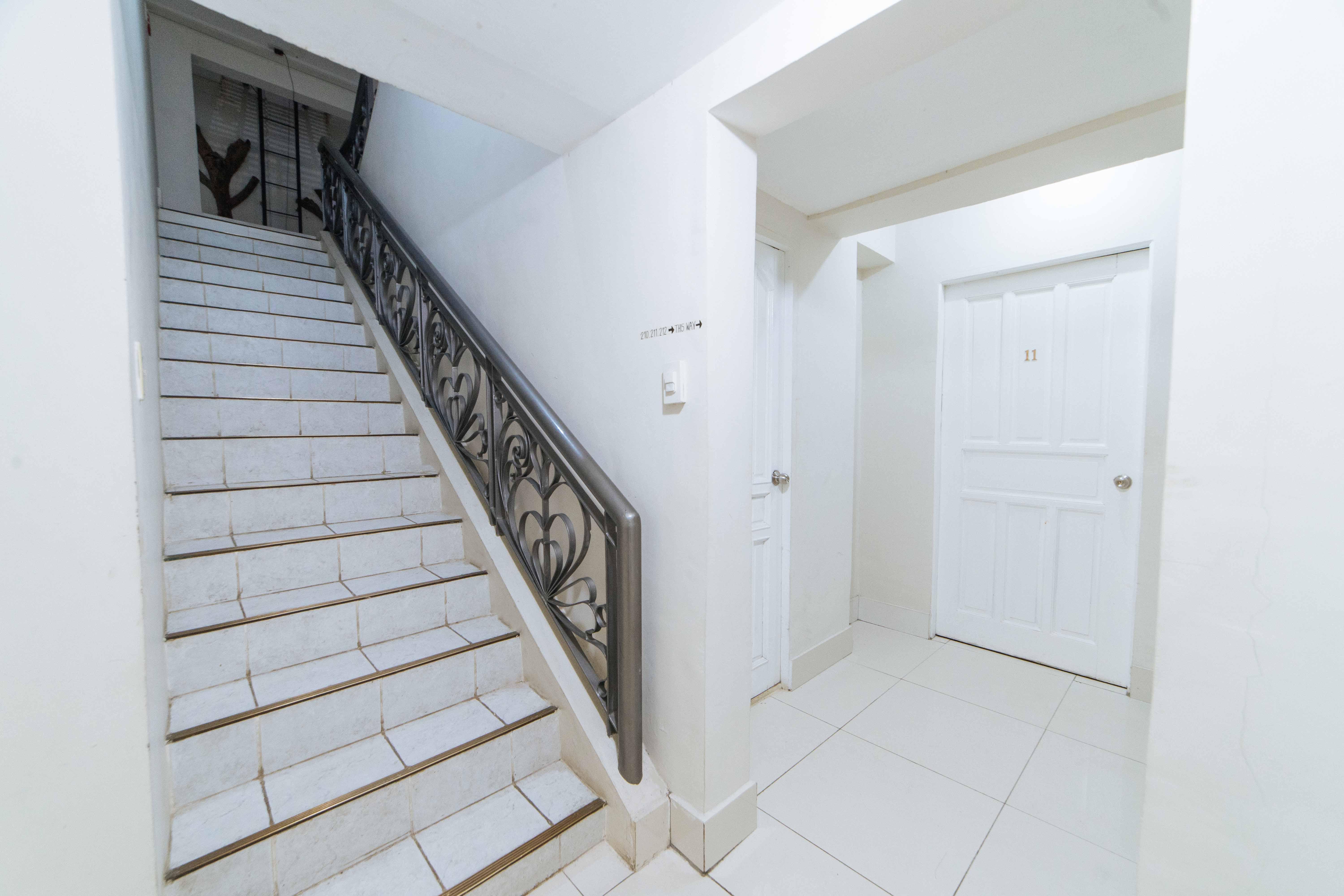 Reddoorz At Samat Mandaluyong Hotel Ngoại thất bức ảnh