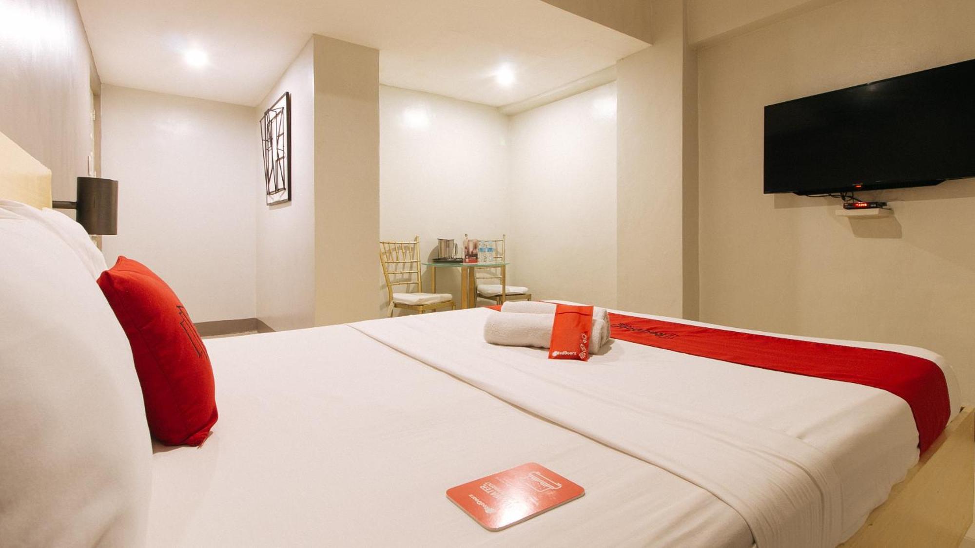 Reddoorz At Samat Mandaluyong Hotel Ngoại thất bức ảnh